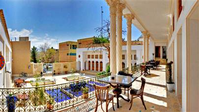 نمای هتل کریاس اصفهان نمای هتل کریاس اصفهان